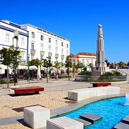 Karin, Town Centre * タヴィラ