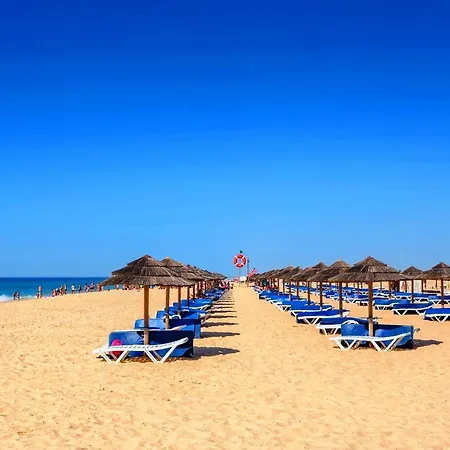 Karin, Town Centre * タヴィラ